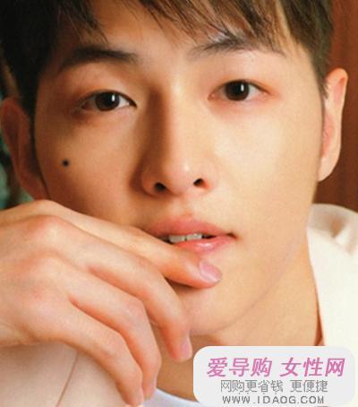 上下嘴唇长痣的男人性格怎么样,事业财运好吗?
