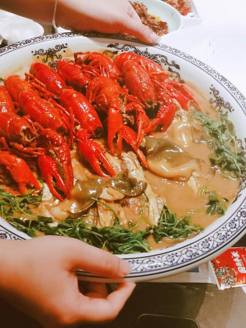 梦见买大龙虾