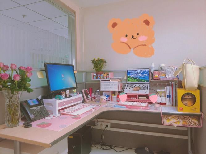 女性办公桌上摆放什么招桃花