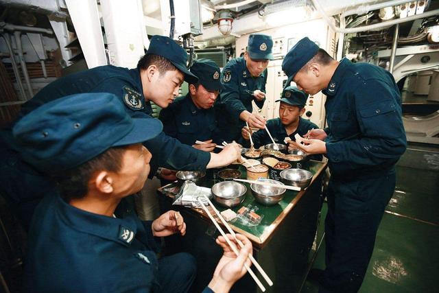 潜艇上生活到底有多难熬