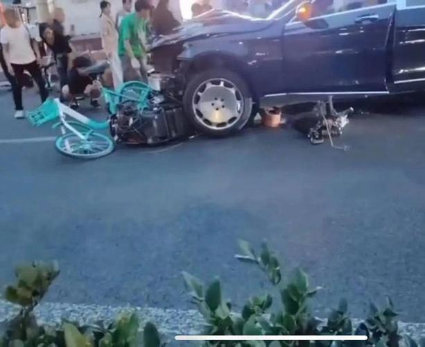 梦见车祸死了四个人