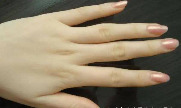 女人手软真的命不好吗