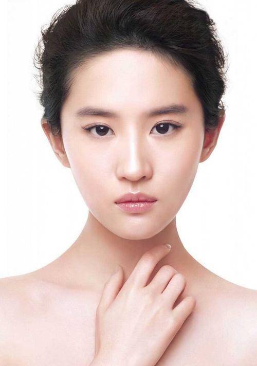 这些星座女是圈内公认的骨相美人