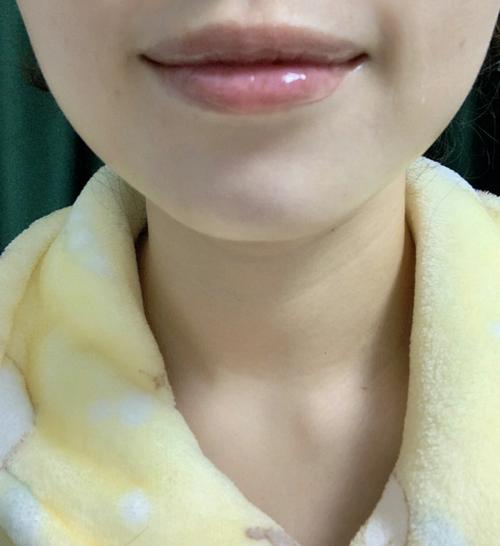 属狗女有多少只口红算正常