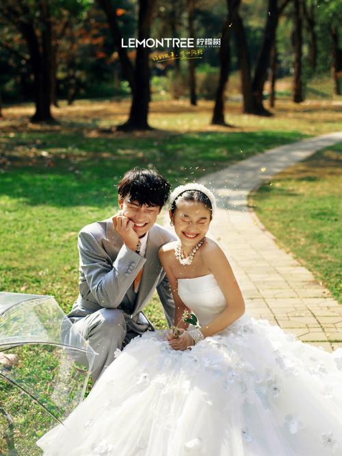 梦见别人穿婚纱结婚是什么意思