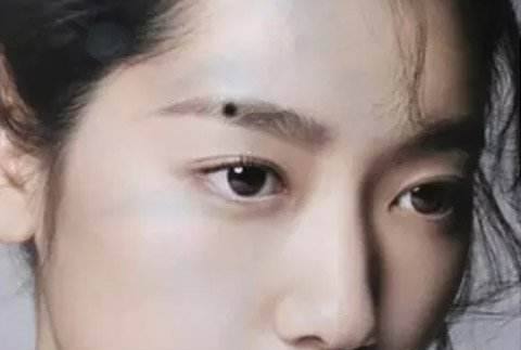 眉间有痣的女人有意外收获