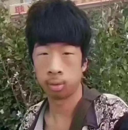 眼睛向外突出男人异性缘很差真的吗