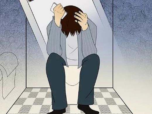 梦见被追逃跑躲进厕所,梦见有人追,为了逃脱,跳进厕所
