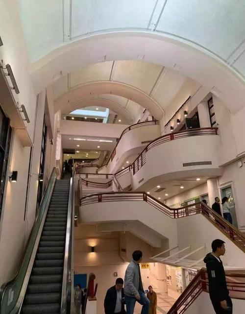 香港观龙楼多人离奇暴毙