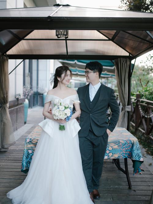 结婚婚礼大概要多少钱
