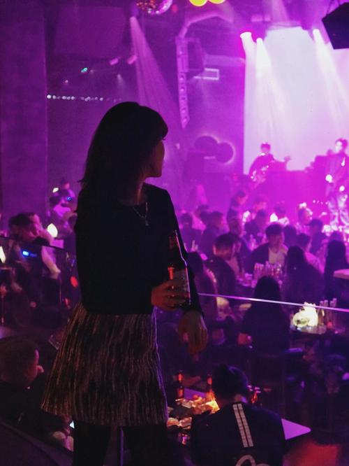 属龙在什么情况下会走进酒吧