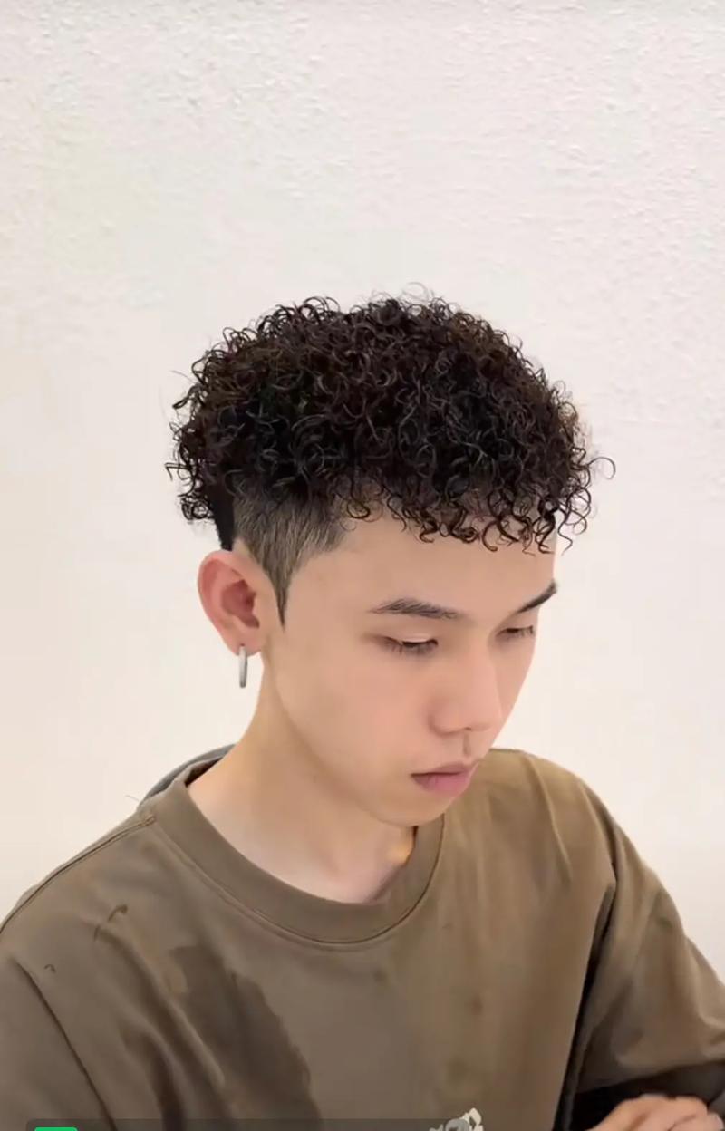 属马男喜欢女友留什么发型