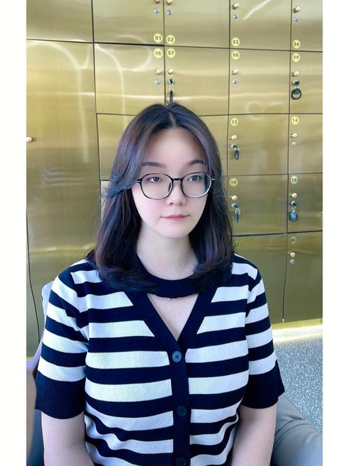 刘海盖额头多的女性被骗几率大吗