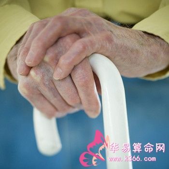 梦见拿手杖
