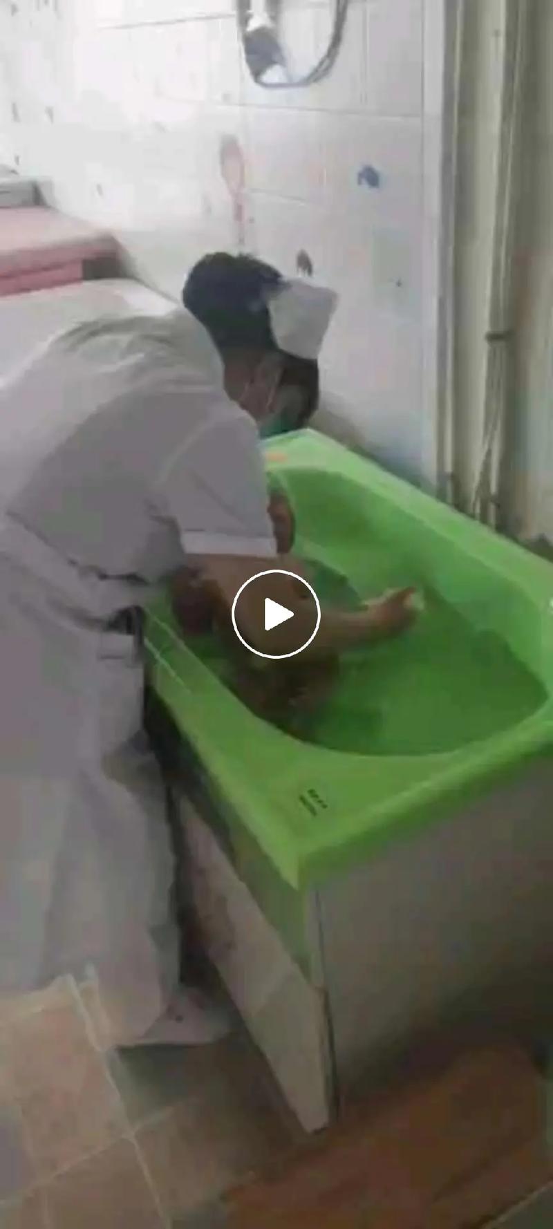 孩子生出来了