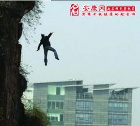 周公解梦梦见从高处掉落