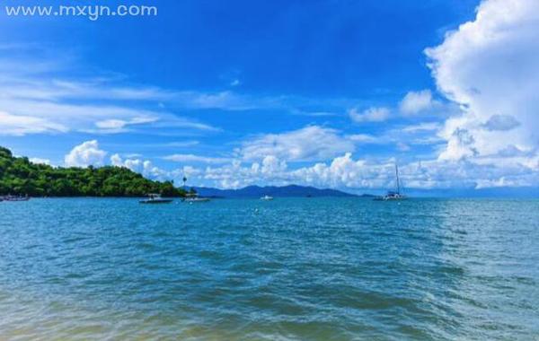 梦见海水清澈