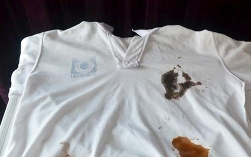 女人梦见衣服沾屎被洗掉