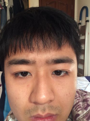 男生眉毛淡是说明什么,这个人好不好