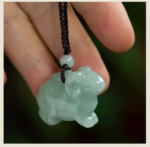 属羊最适合佩戴什么生肖饰品