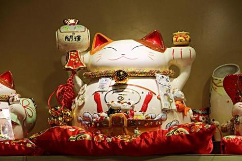 命理属性不同 招财猫摆放位置亦不同