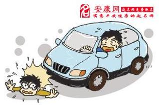 梦见开车被别人撞了,暗示近来缺乏自信