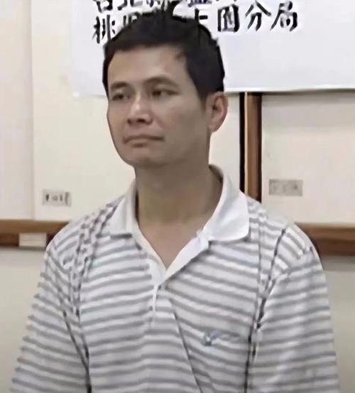 梦见活人跟死人结婚