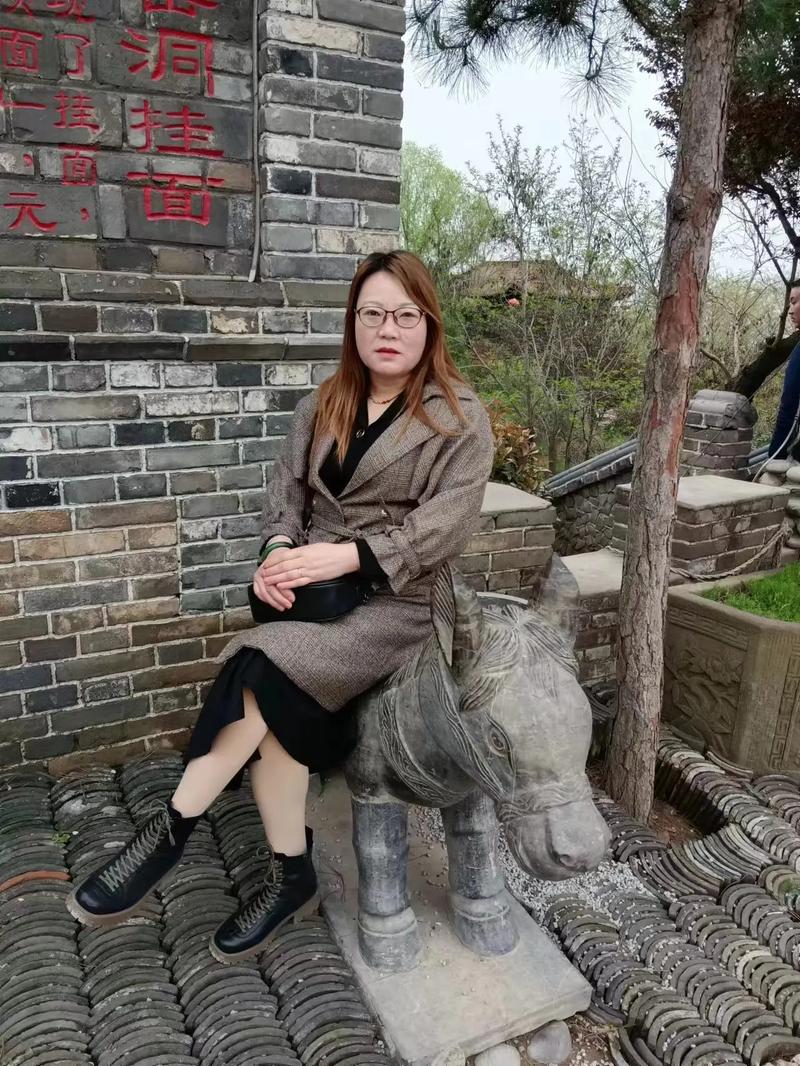 2023年四月十一出生侯姓女孩名字
