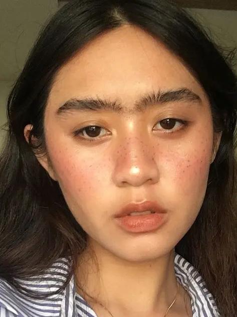 面相看连眉好不好