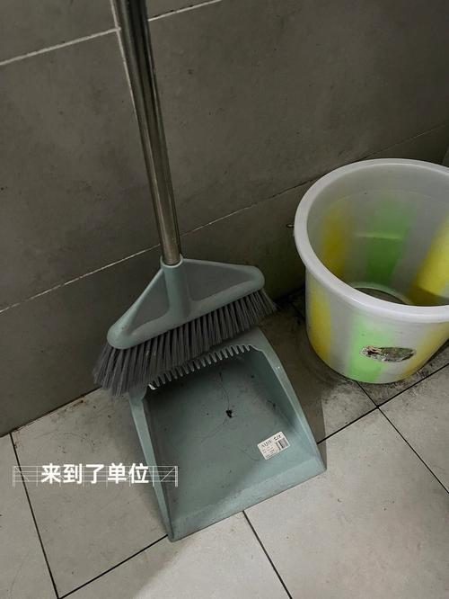 梦见扫帚丢了