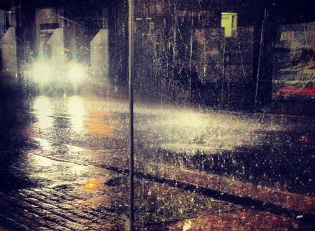 已婚女人梦见下好大的雨