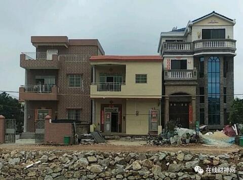 两边楼高中间低聚财吗