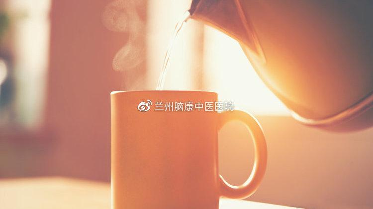 心理测试:吃西瓜的方式,看出你的性格特征!