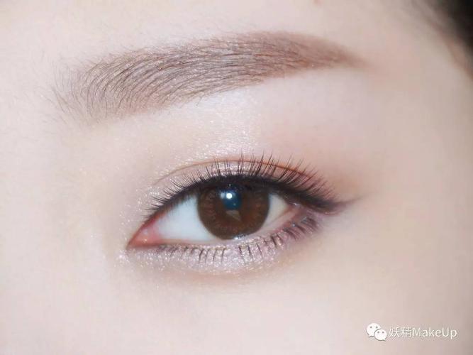 杏仁眼是什么样的