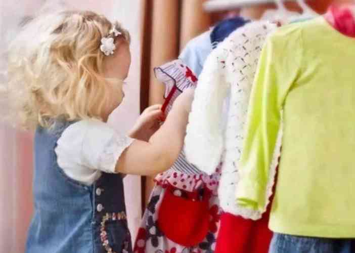 梦见送小孩衣服