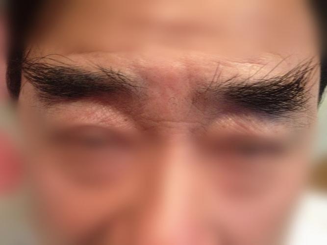 梦见爸爸眉毛很浓