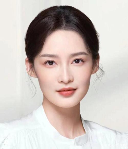 女人脸部:方脸的女人旺夫吗