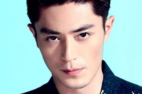 倒八字眉的男人