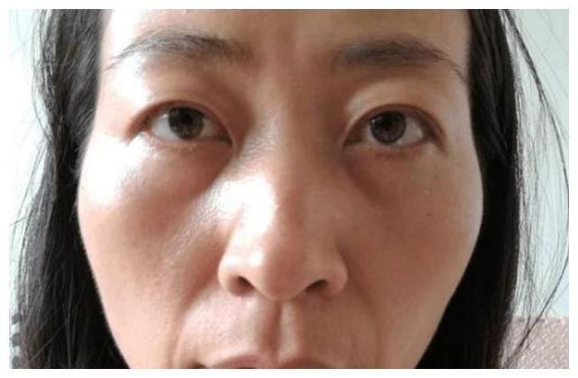 早年丧夫的女人面相