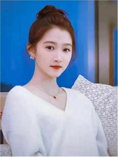 关晓彤属什么生肖,1997年属什么生肖多大