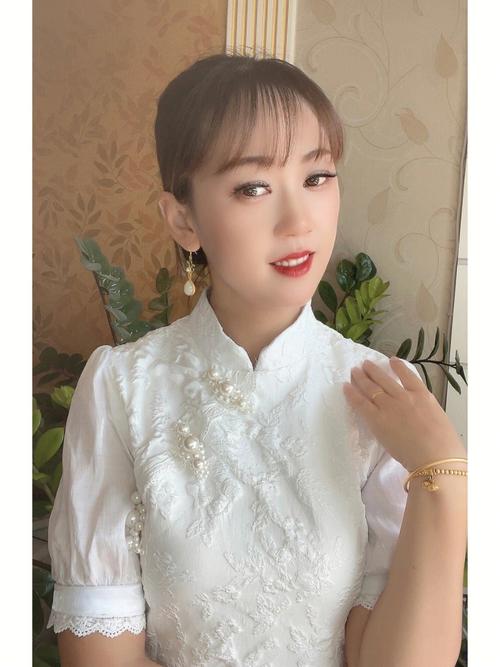梦见一对耳环 梦见一对耳环是旗袍样子