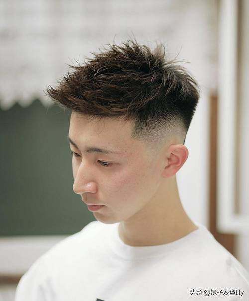 梦见自己换发型
