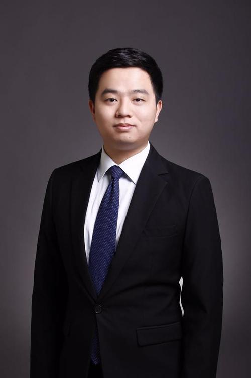 颧骨很宽大的男人适合创业当老板吗
