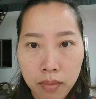 颧骨外扩横张女人面相