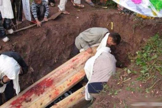 梦见坟墓和死人是什么预兆?