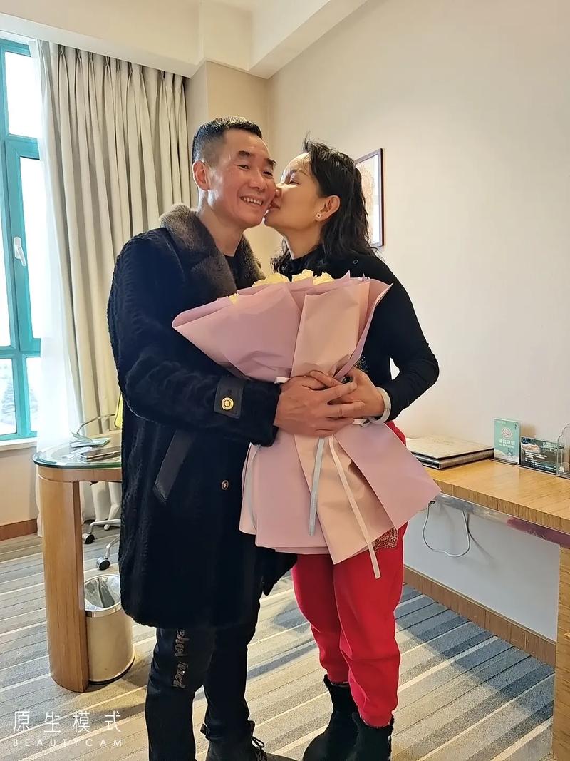 旧爱深情 跌跌撞撞 下个月三大星座痴恋苦等 终将重逢