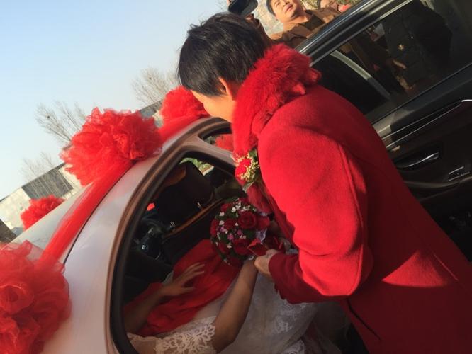 婆婆接新娘下车有什么特殊寓意