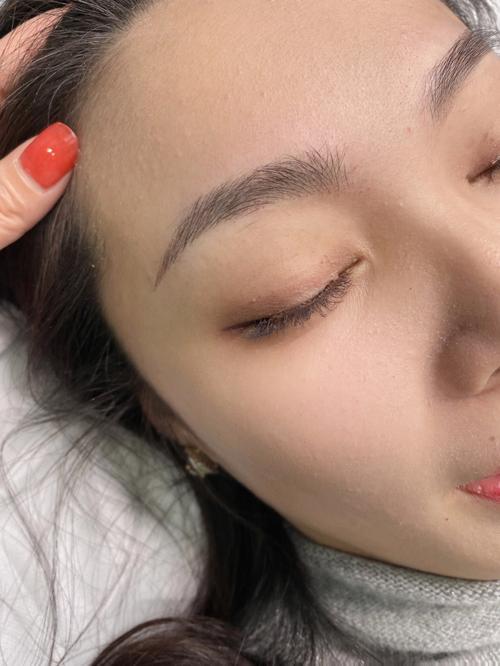 梦见修眉毛