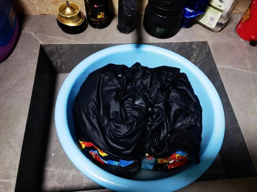 梦见洗衣服漏水了