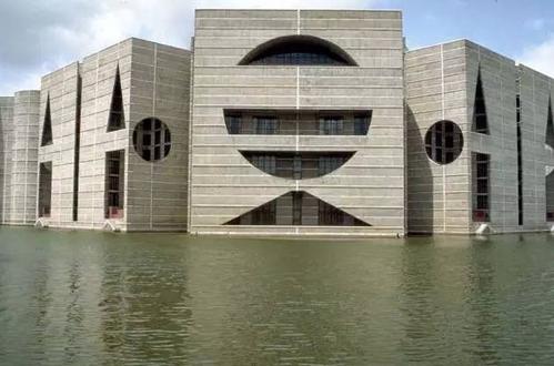 博学多长的星座建筑家